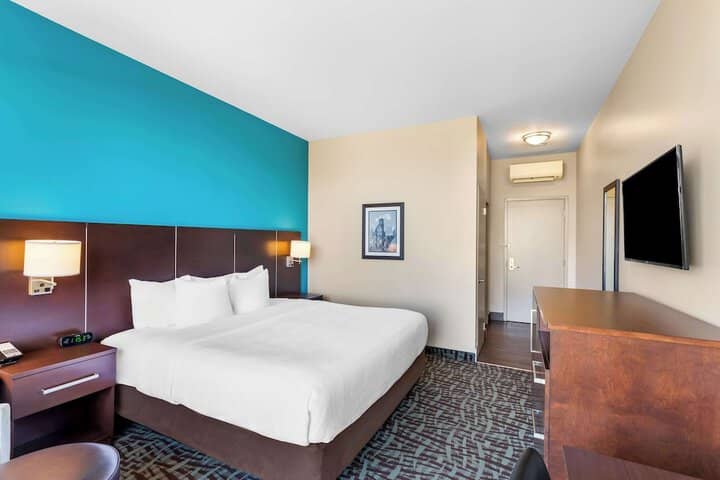 Room 13 of 39